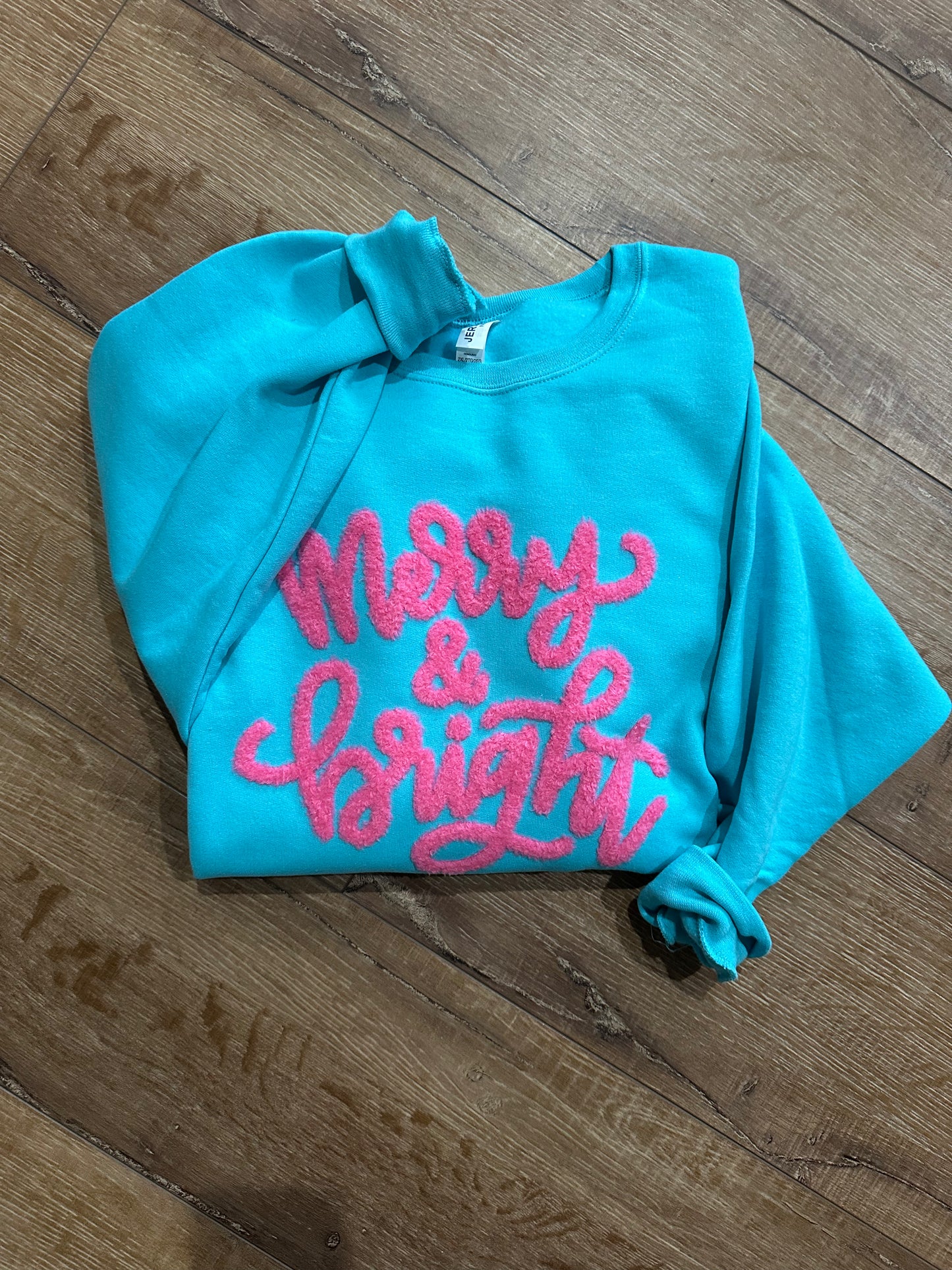 General Apparel - Fluffy Merry & Bright